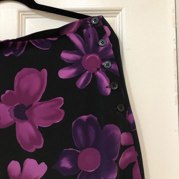 90’s Vintage Floral Maxi Skirt - Picture 2 of 6